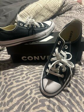 Converse Low Top Sneakers - Black & White Canvas